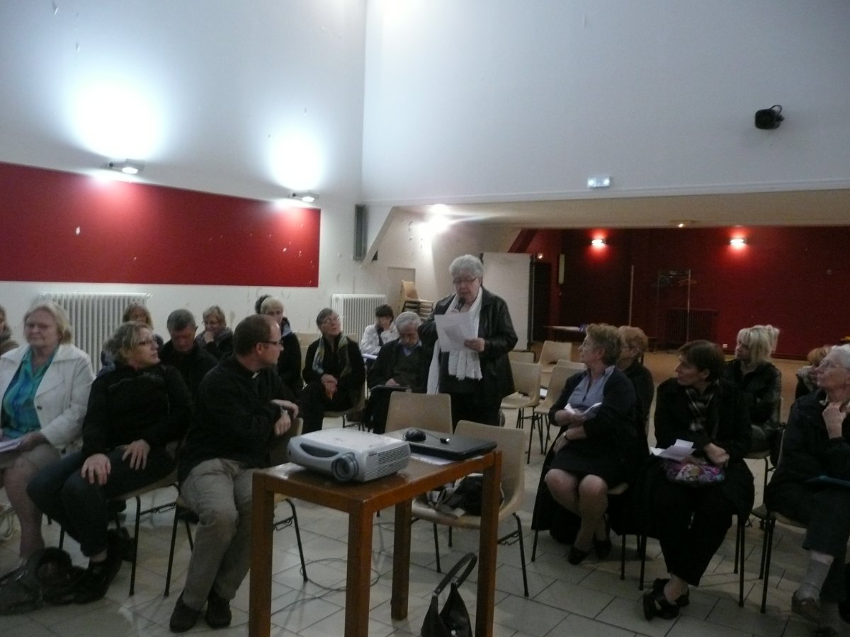 ASSEMBLEE CATECHESE 14 10 07 (39)