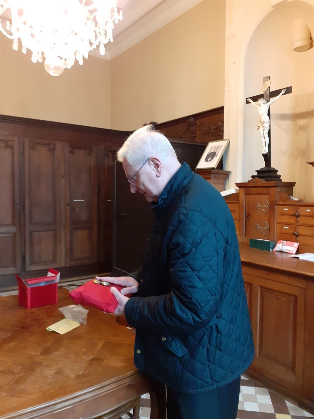 ceb1811f-a719-45c6-8e9e-b1992078a8d4