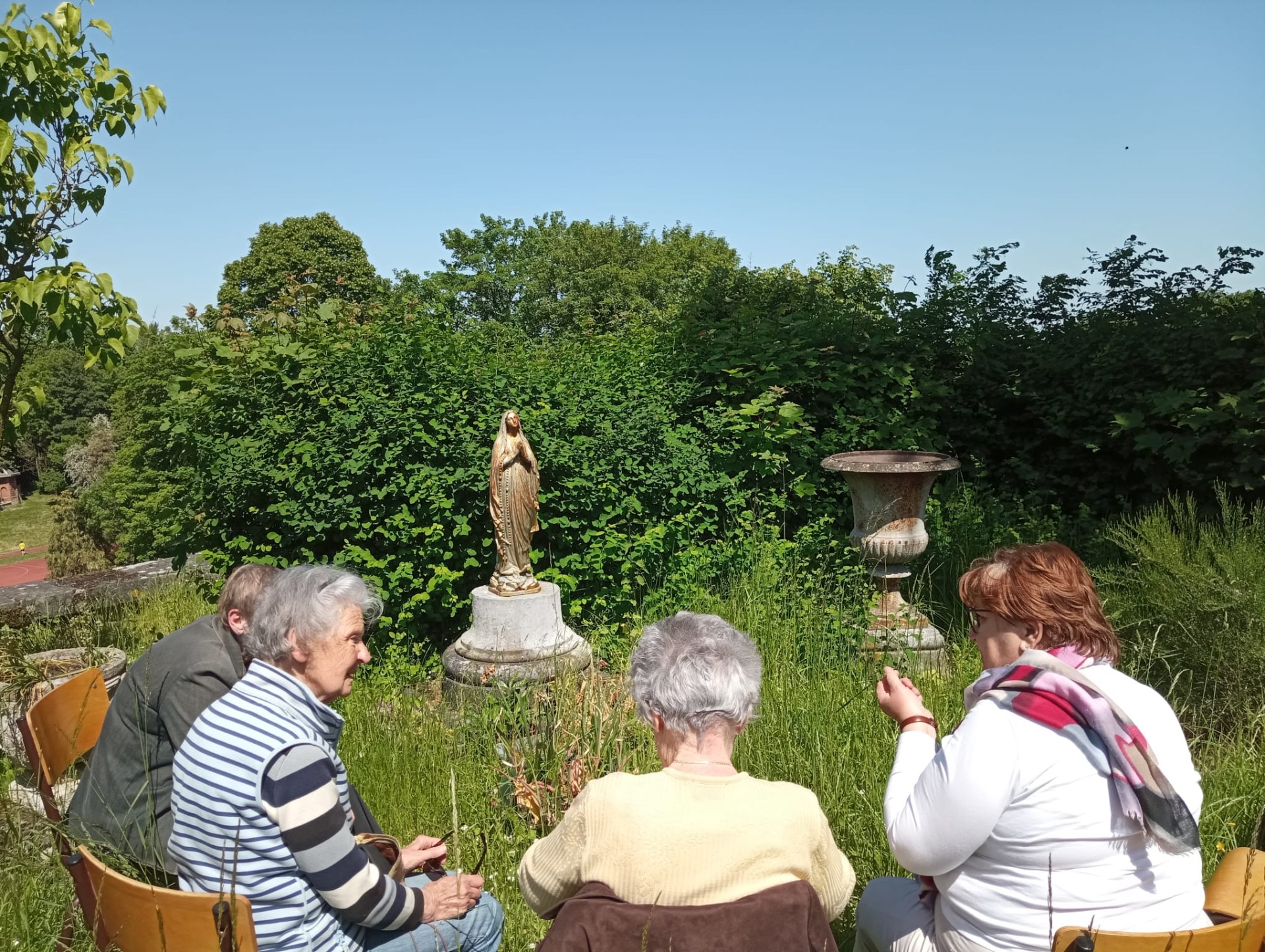 chapelet jardins du presbytere 2023