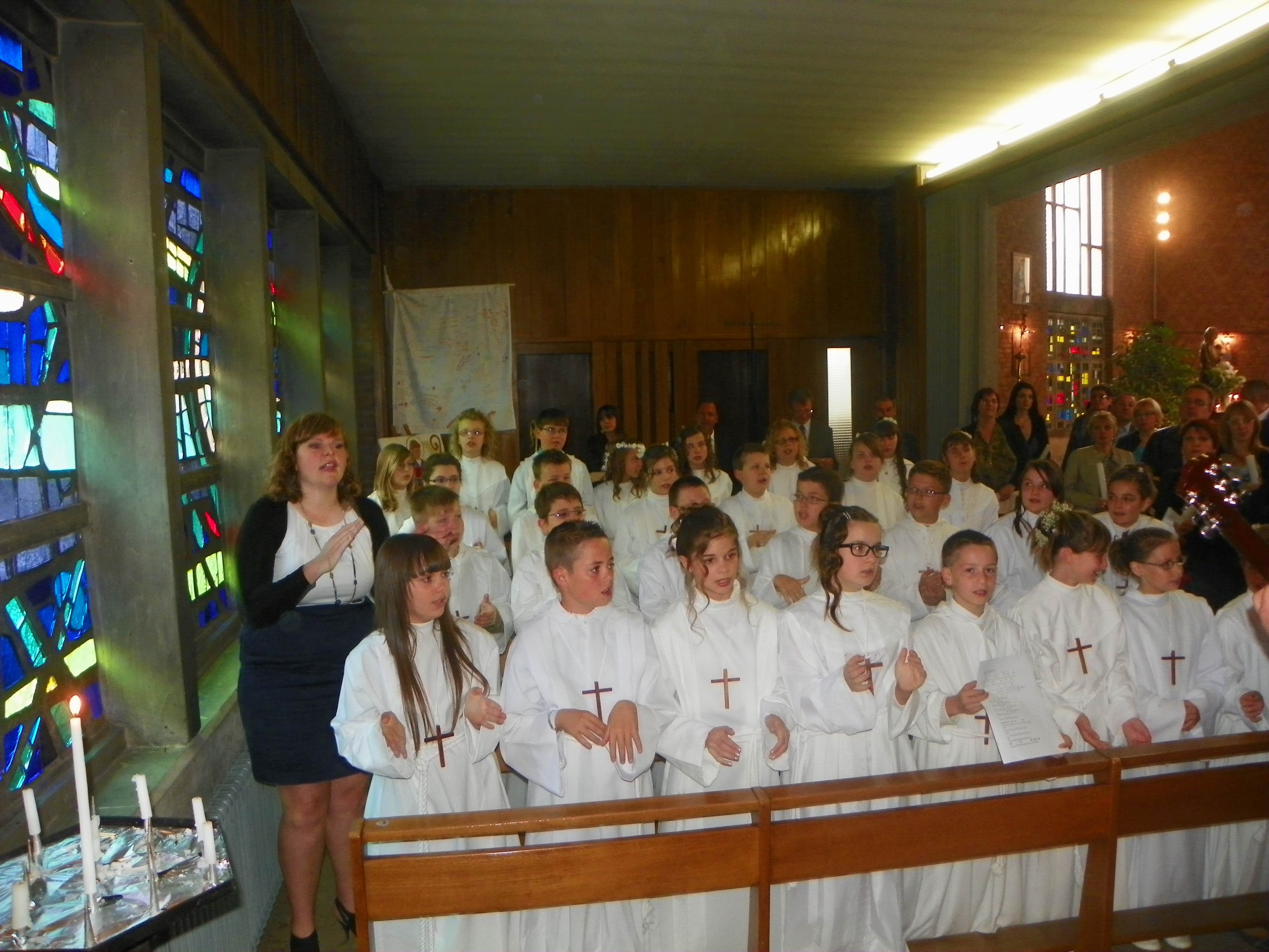 communion-Bouchain-mai2012 022