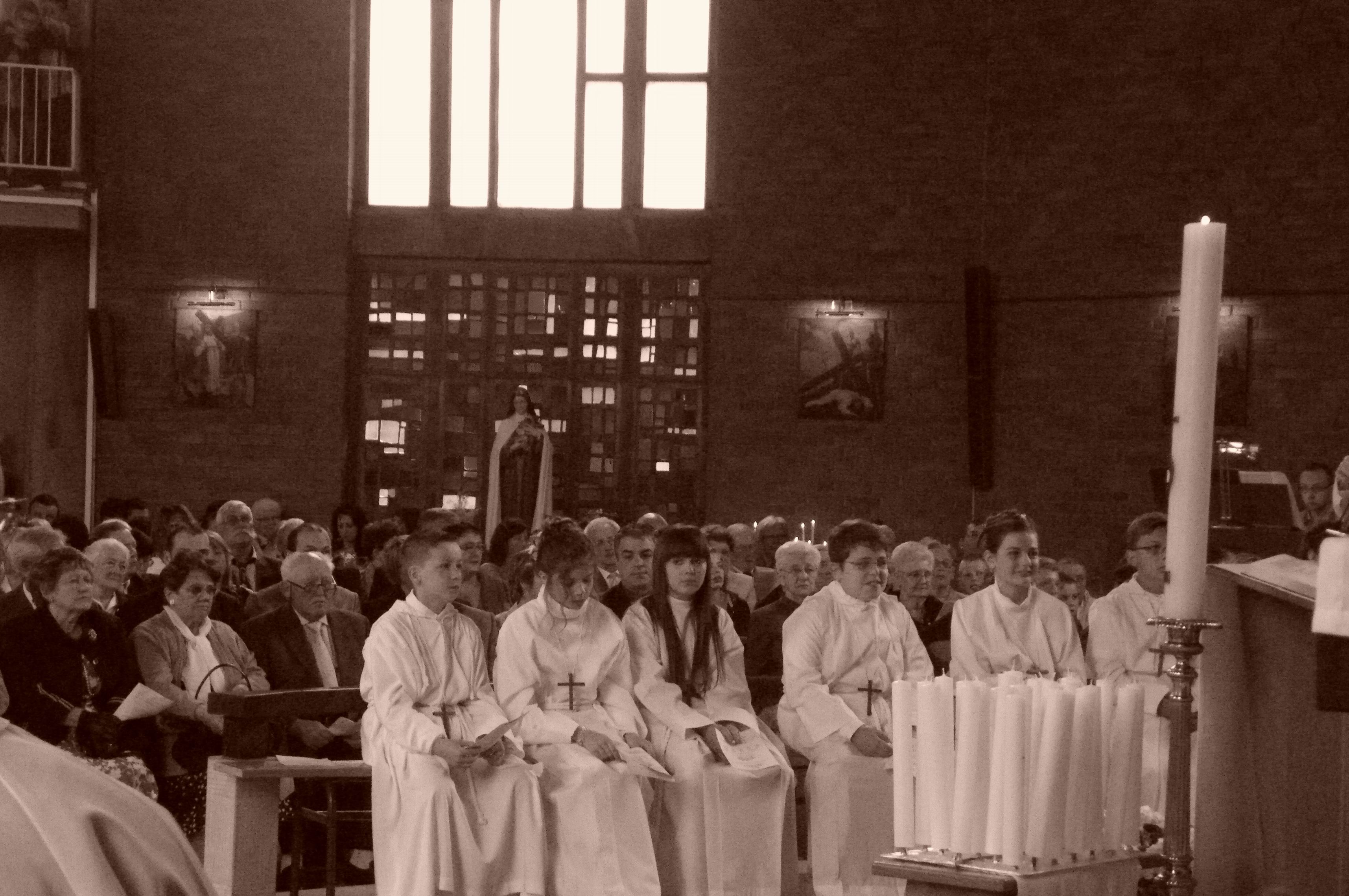 communion-Bouchain-mai2012 057