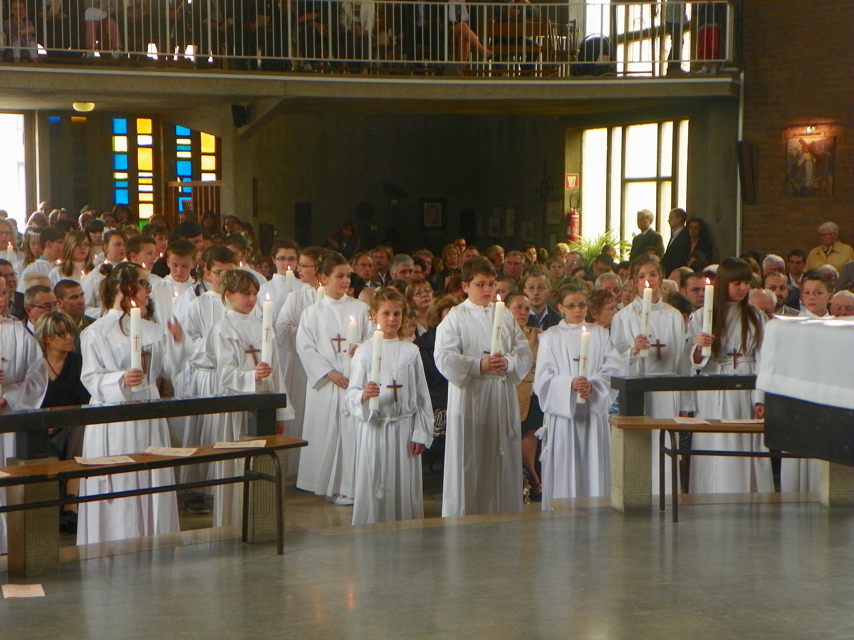 communion-Bouchain-mai2012 108