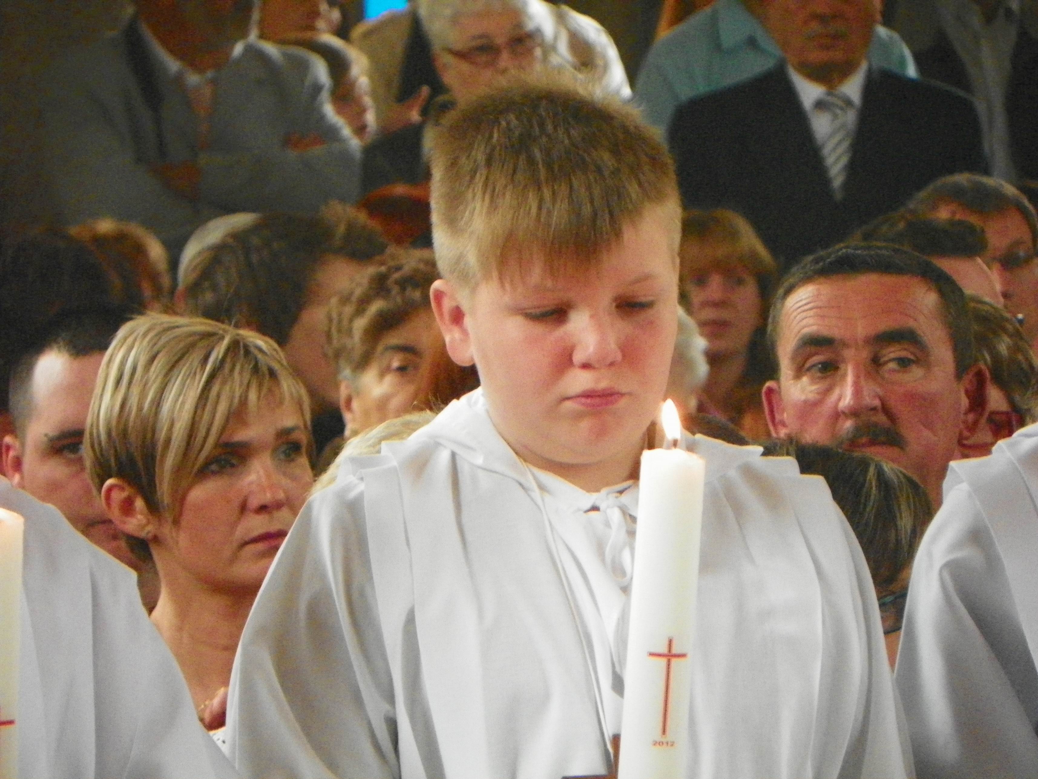 communion-Bouchain-mai2012 110