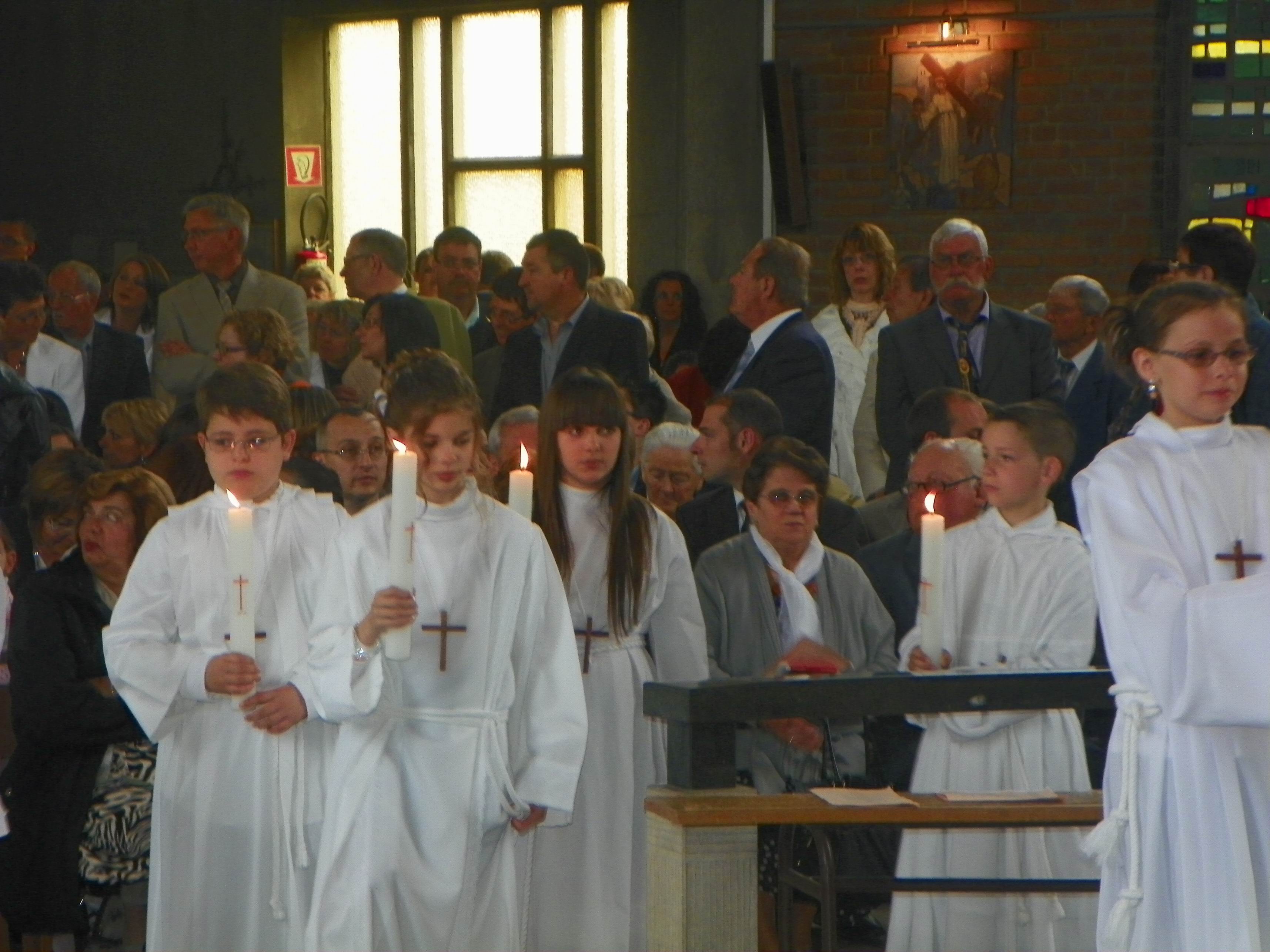 communion-Bouchain-mai2012 116