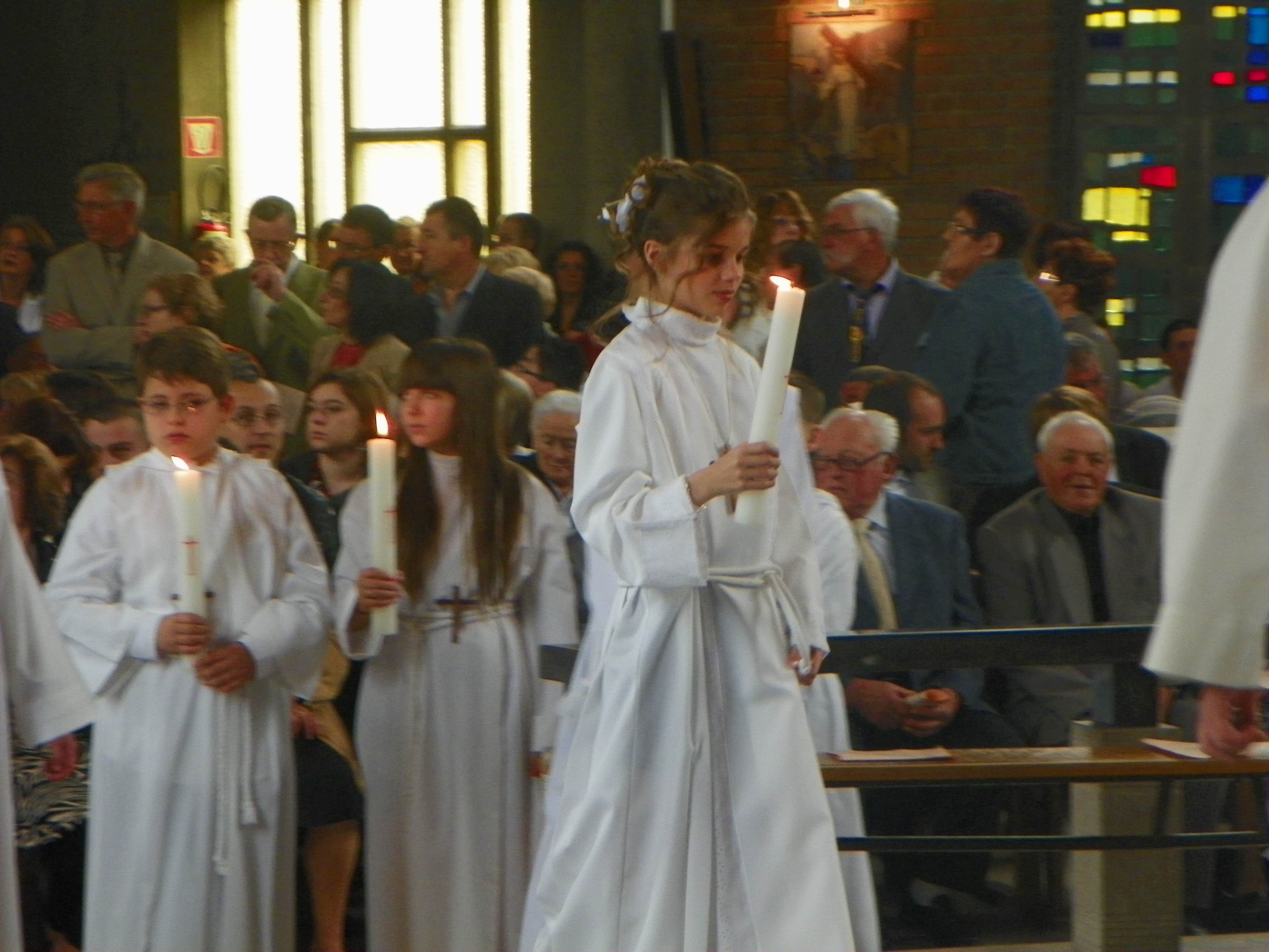 communion-Bouchain-mai2012 117