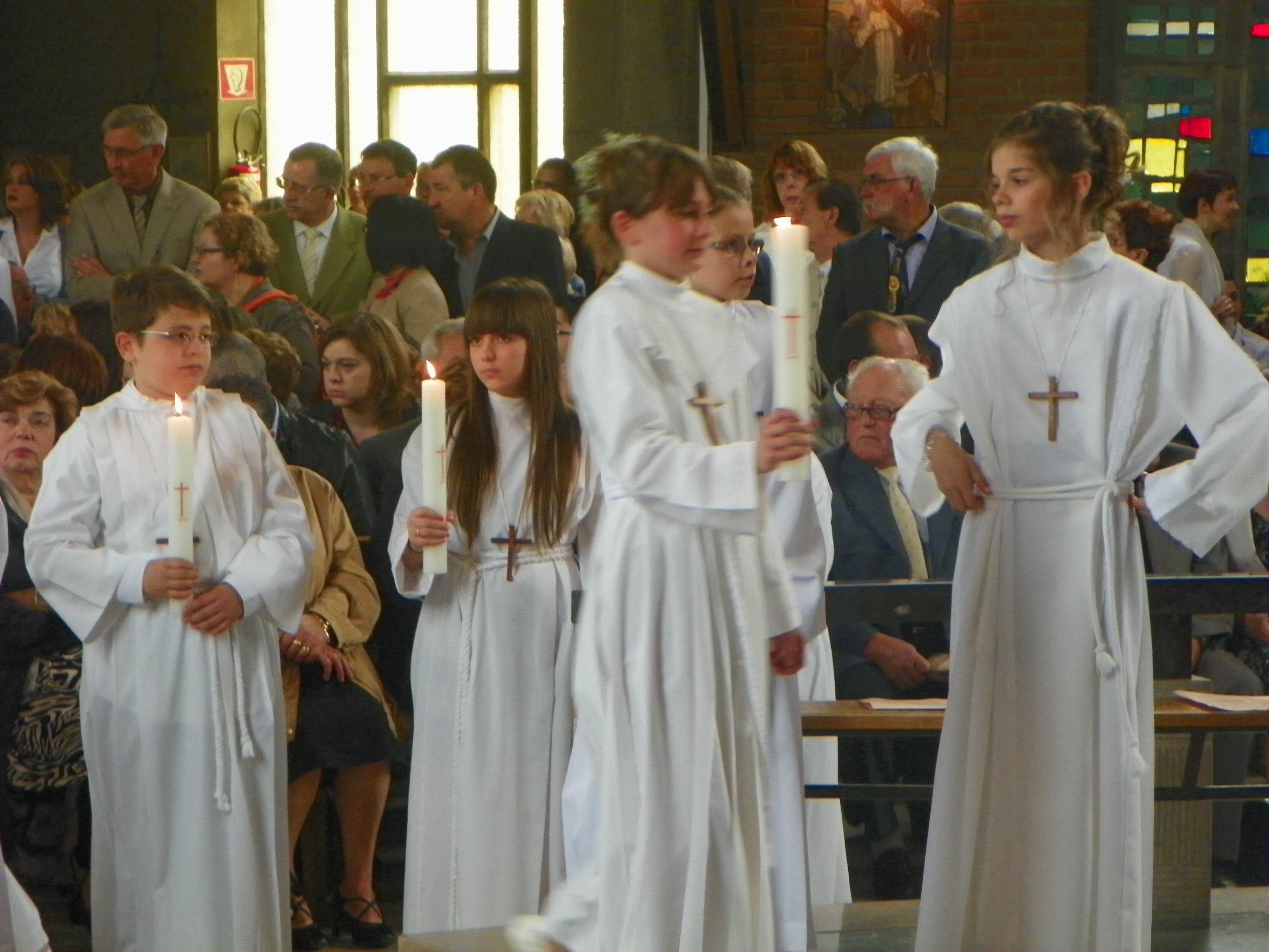 communion-Bouchain-mai2012 118