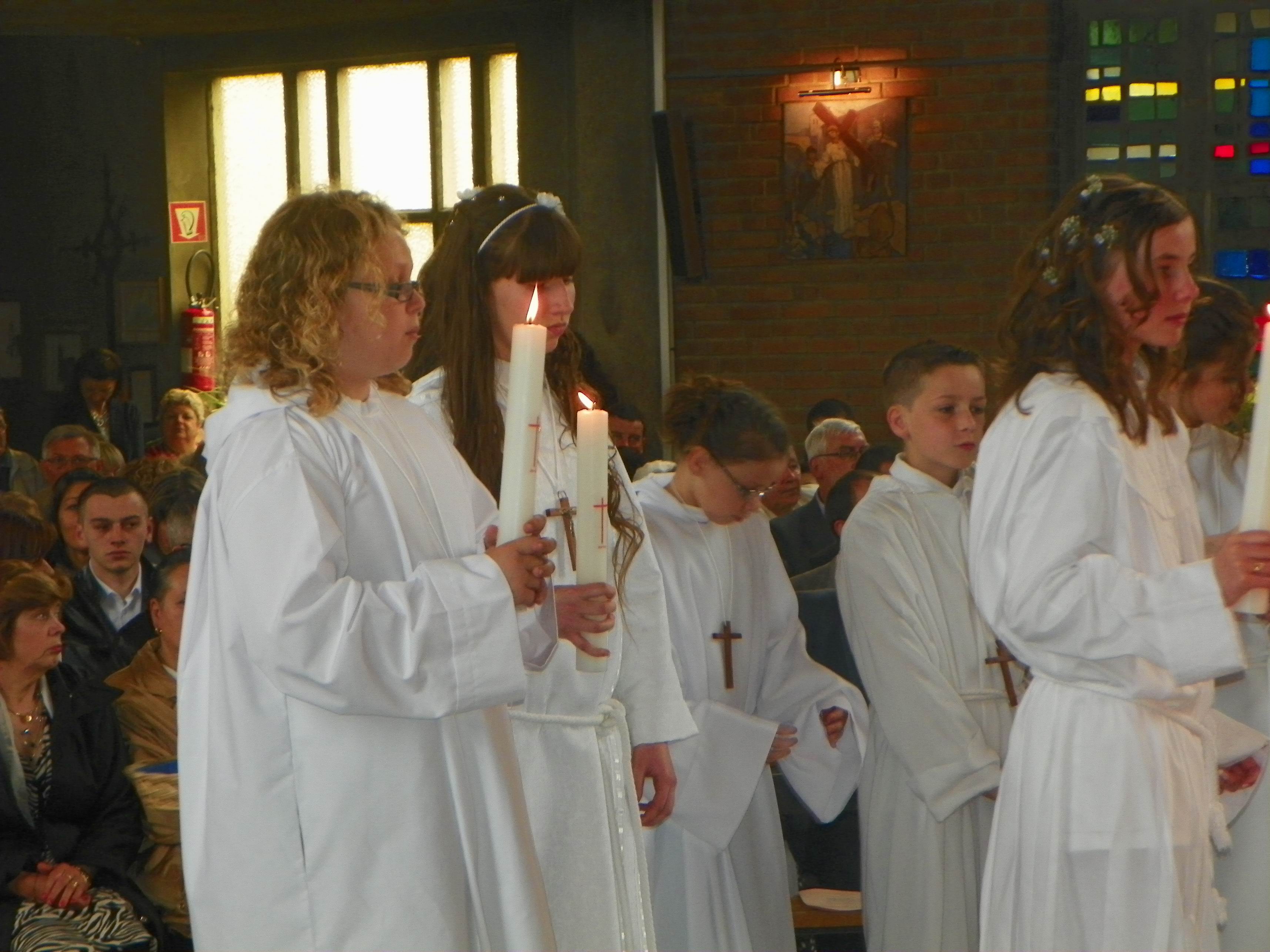 communion-Bouchain-mai2012 130