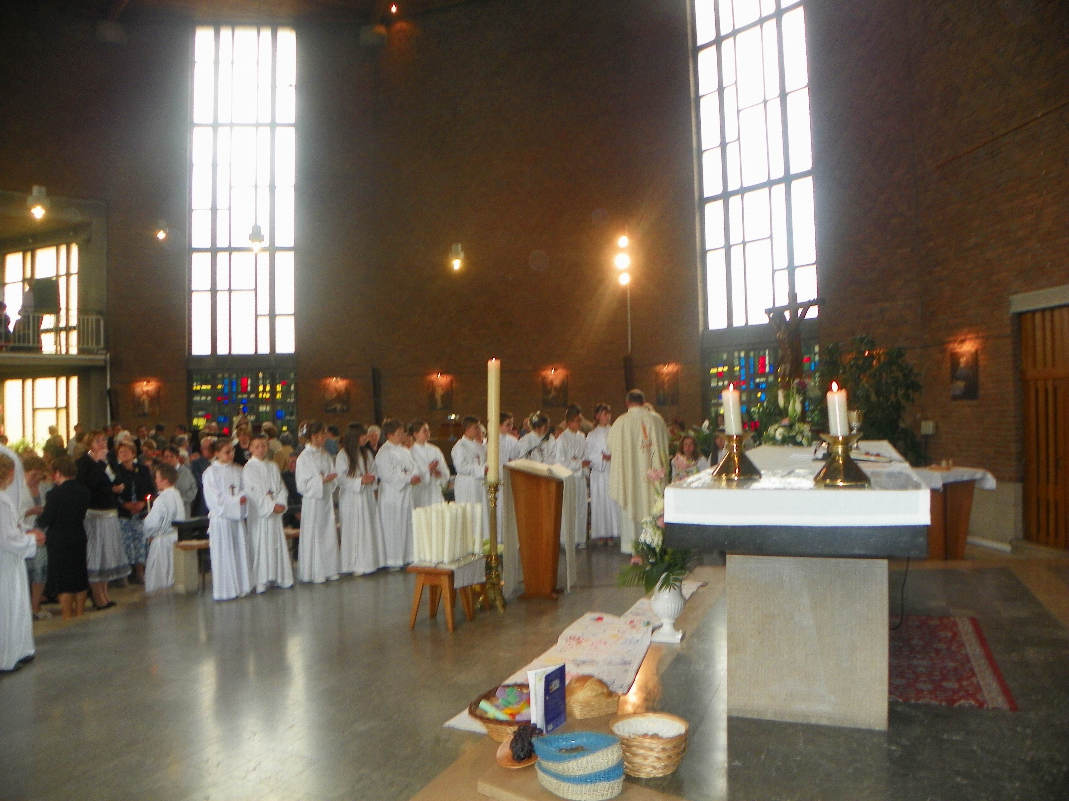 communion-Bouchain-mai2012 146