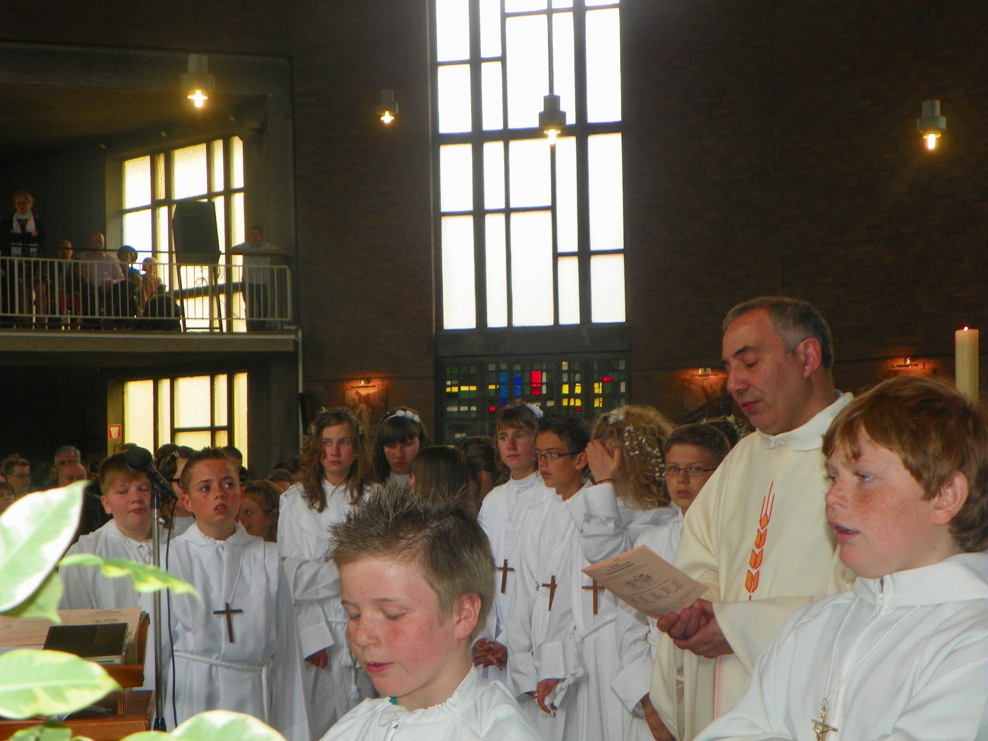 communion-Bouchain-mai2012 166
