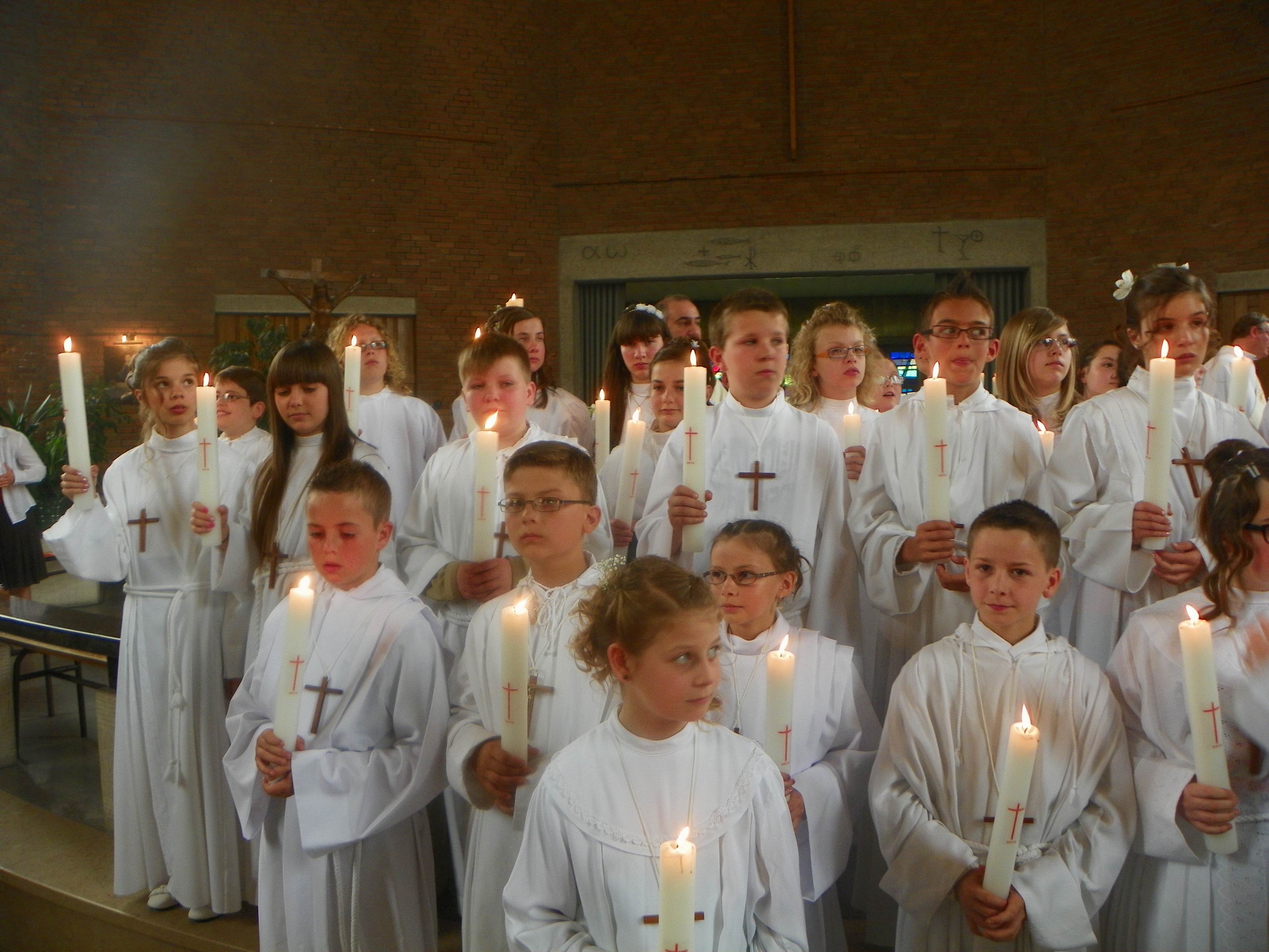 communion-Bouchain-mai2012 180