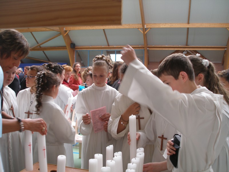 communion wallers le 18 MAI 2008 048