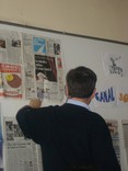 32 - D&eacute;couverte de la UNE d'un journal