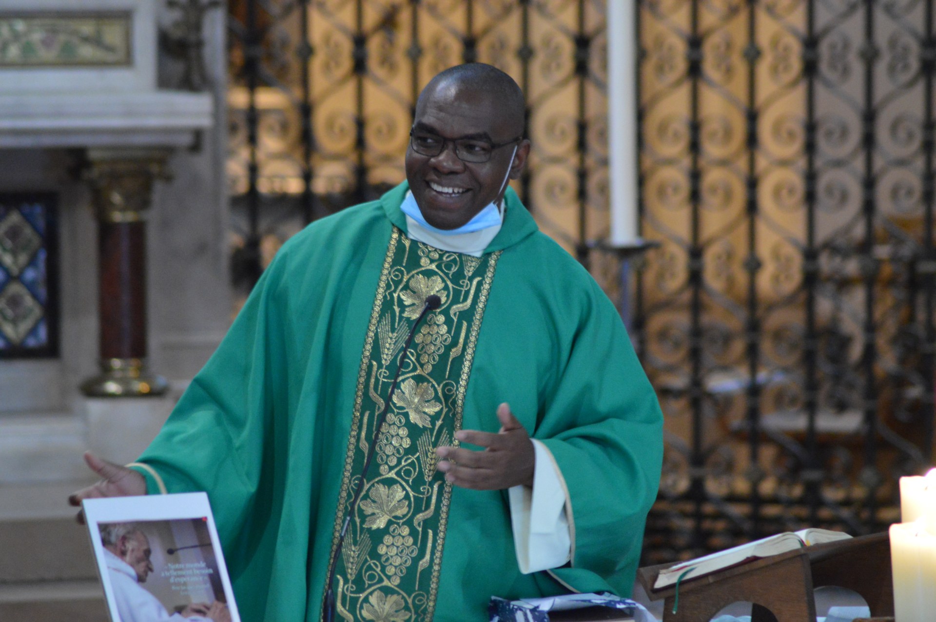Père Charles Nkourissa