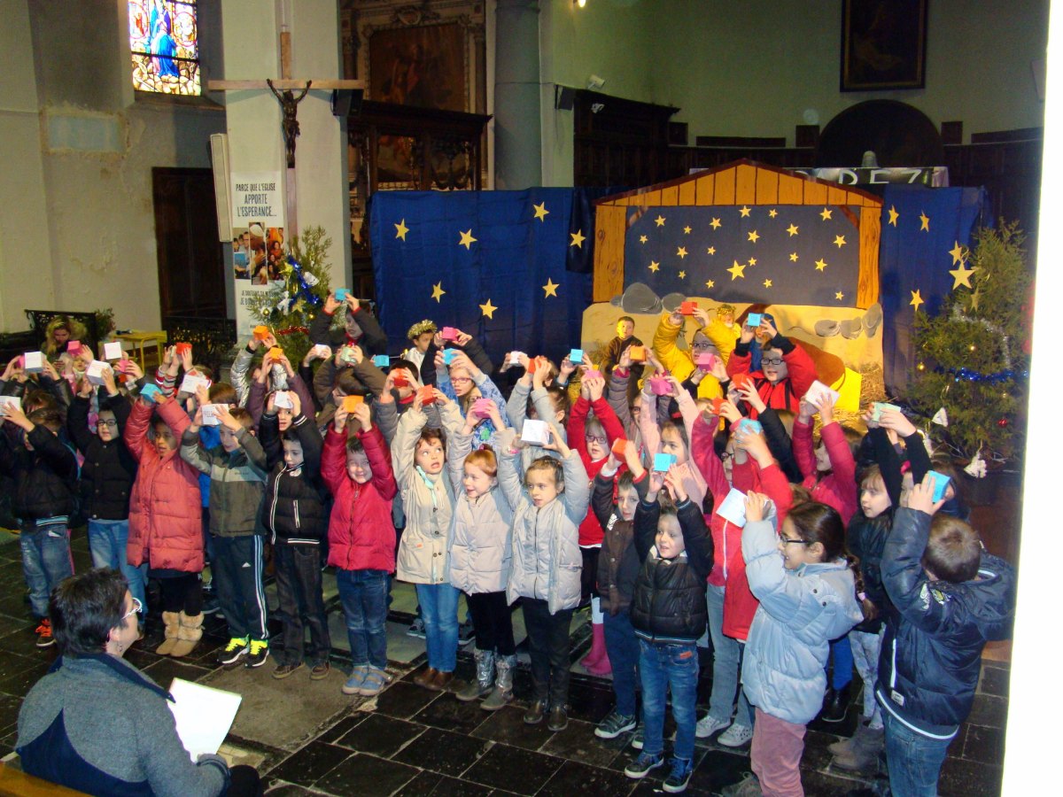 Ecole_ste_famille_noel_2014 12