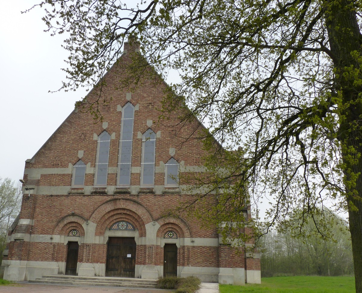 Eglise St Charles, Montigny en Ostrevant. Lieu de culte de la communauté polonaise