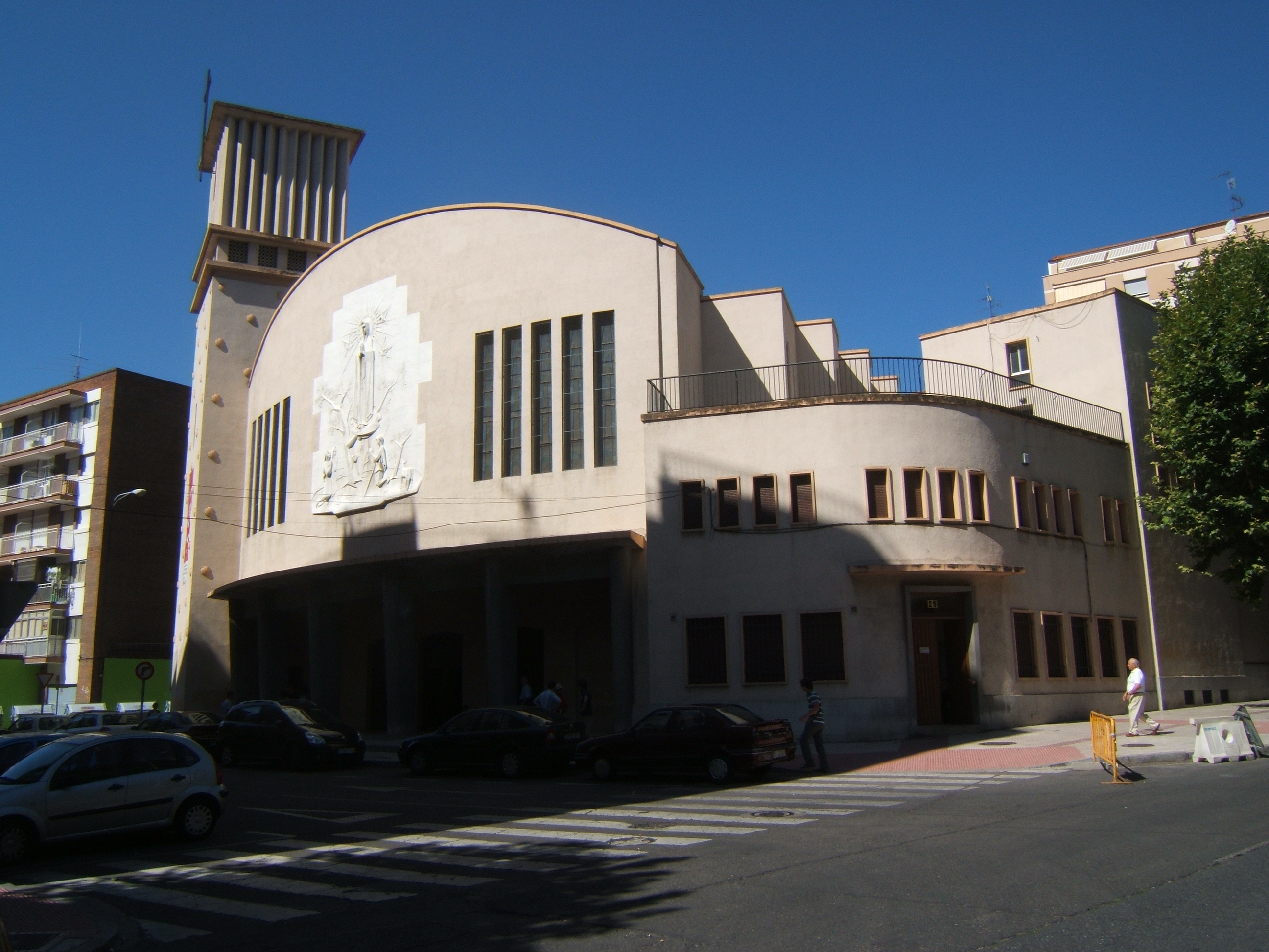 Eglise et maison paroissiale ND de Fatima