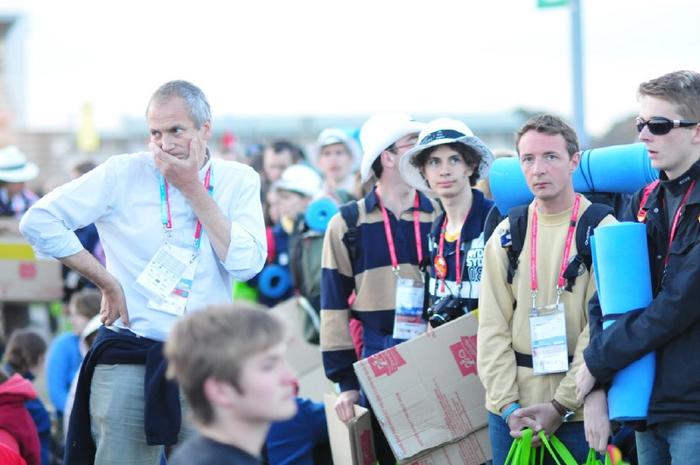Emmanuel cherche une place au milieu des polonais