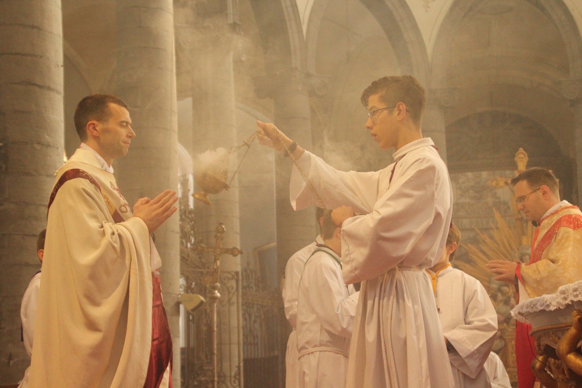 Encensement du prêtre