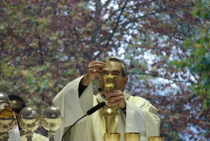Eucharistie présidée par Mgr Dufour