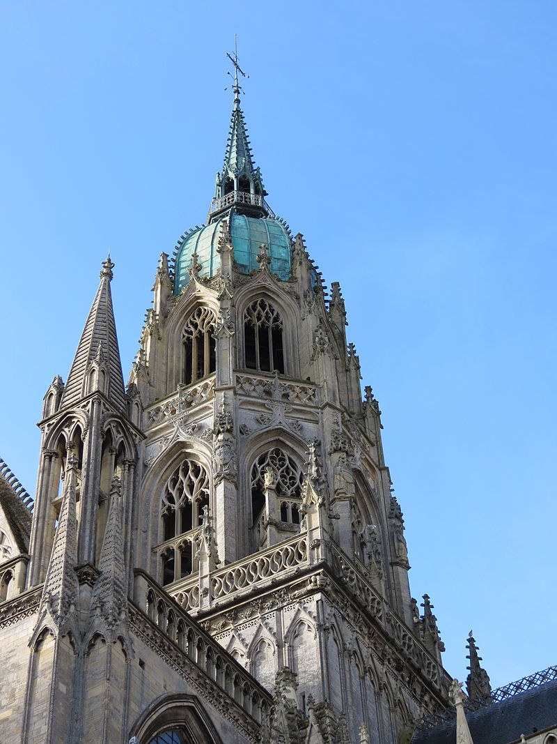 F3_Tour_centrale_cathedrale_Bayeux