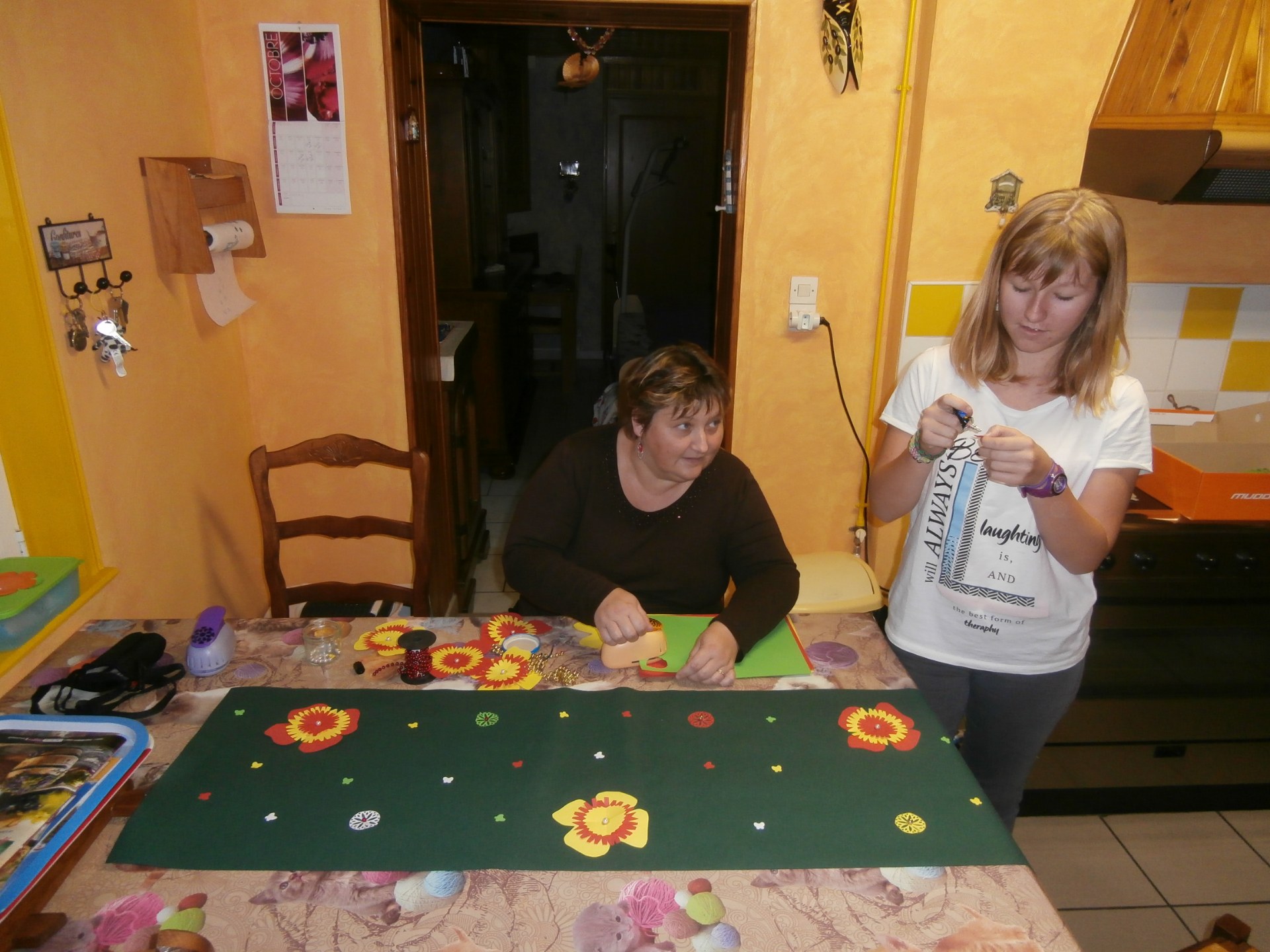 Toute une équipe a participé à la préparation et notamment Rachel et sa maman Christelle, qui ont décoré les tables
