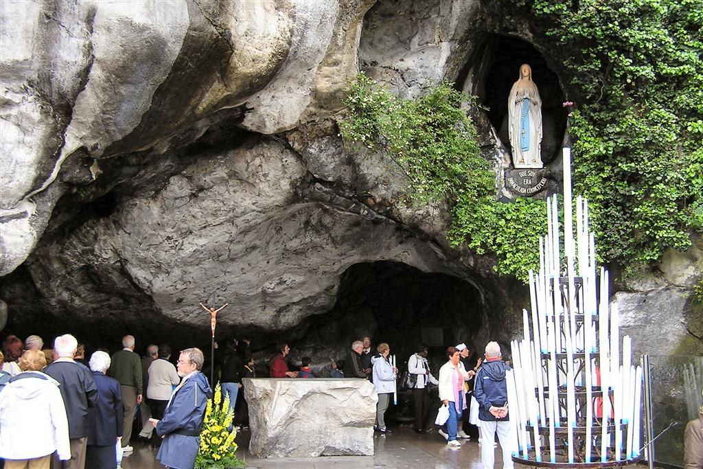 Grotte_Massabielle