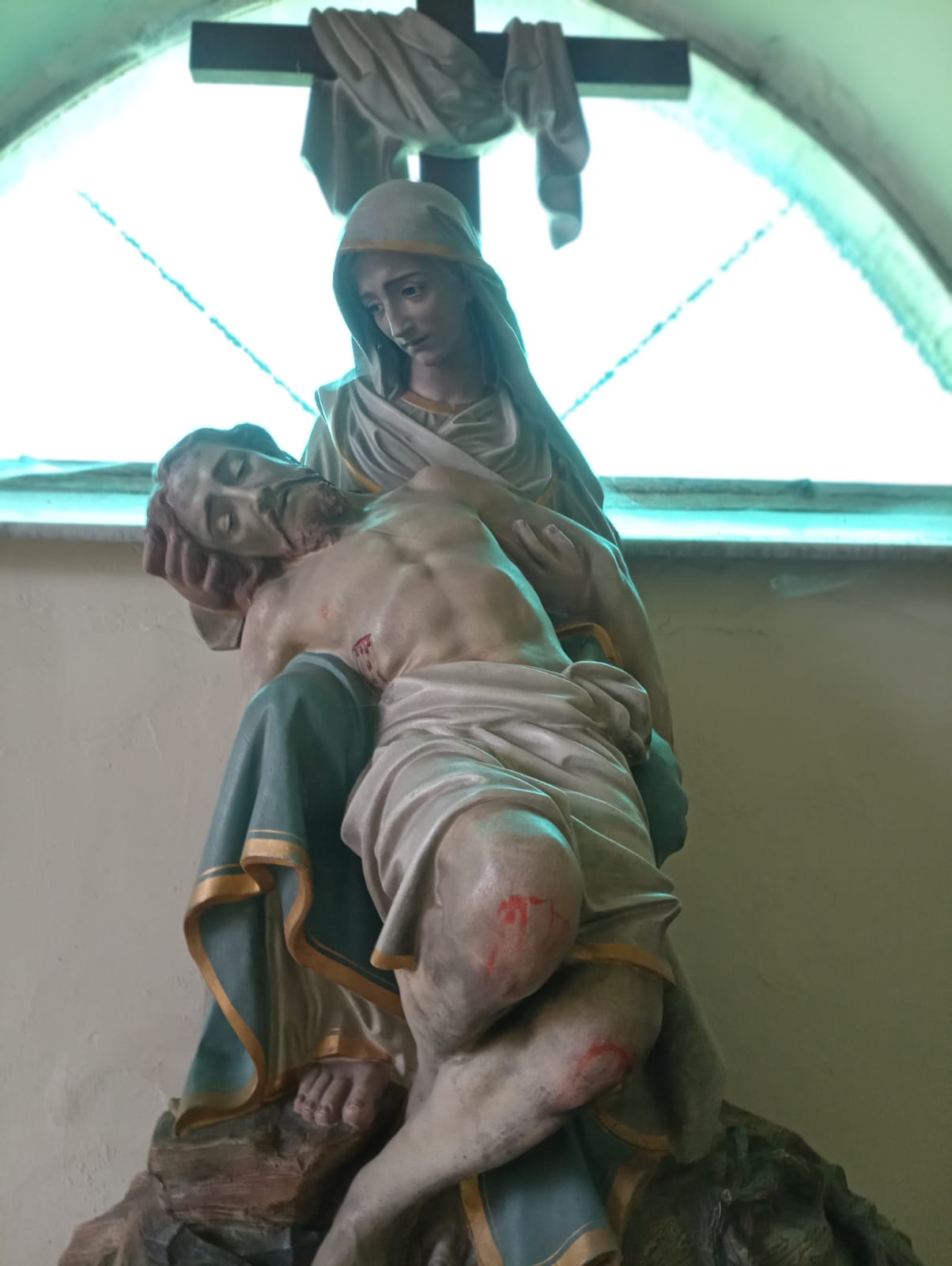 La pieta Etroeungt