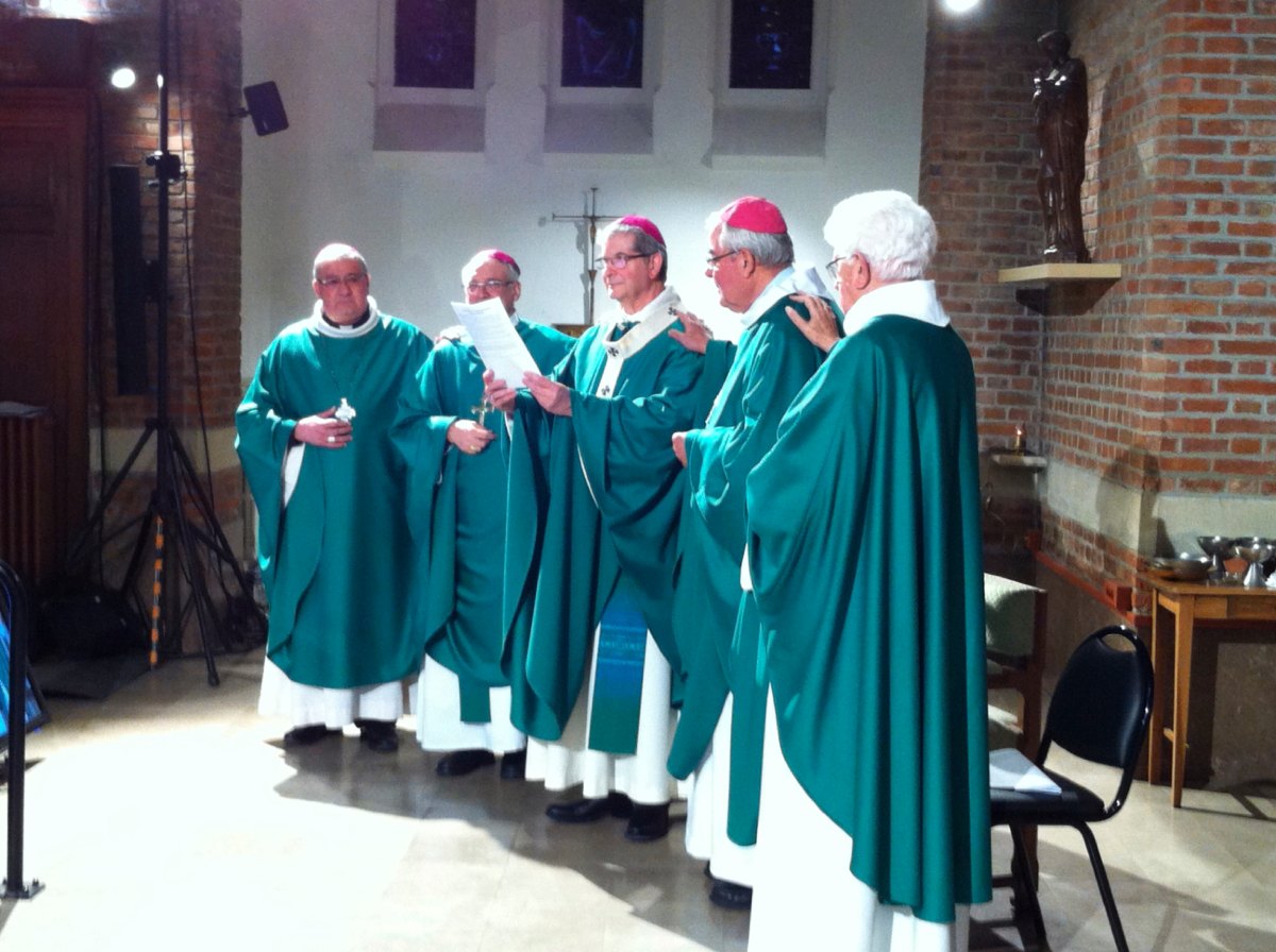 Le texte remis au évêques en communion
