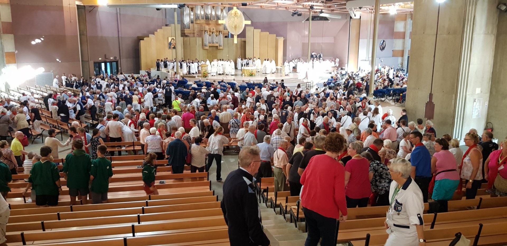 Lourdes 2018 - photos onction malades (111)