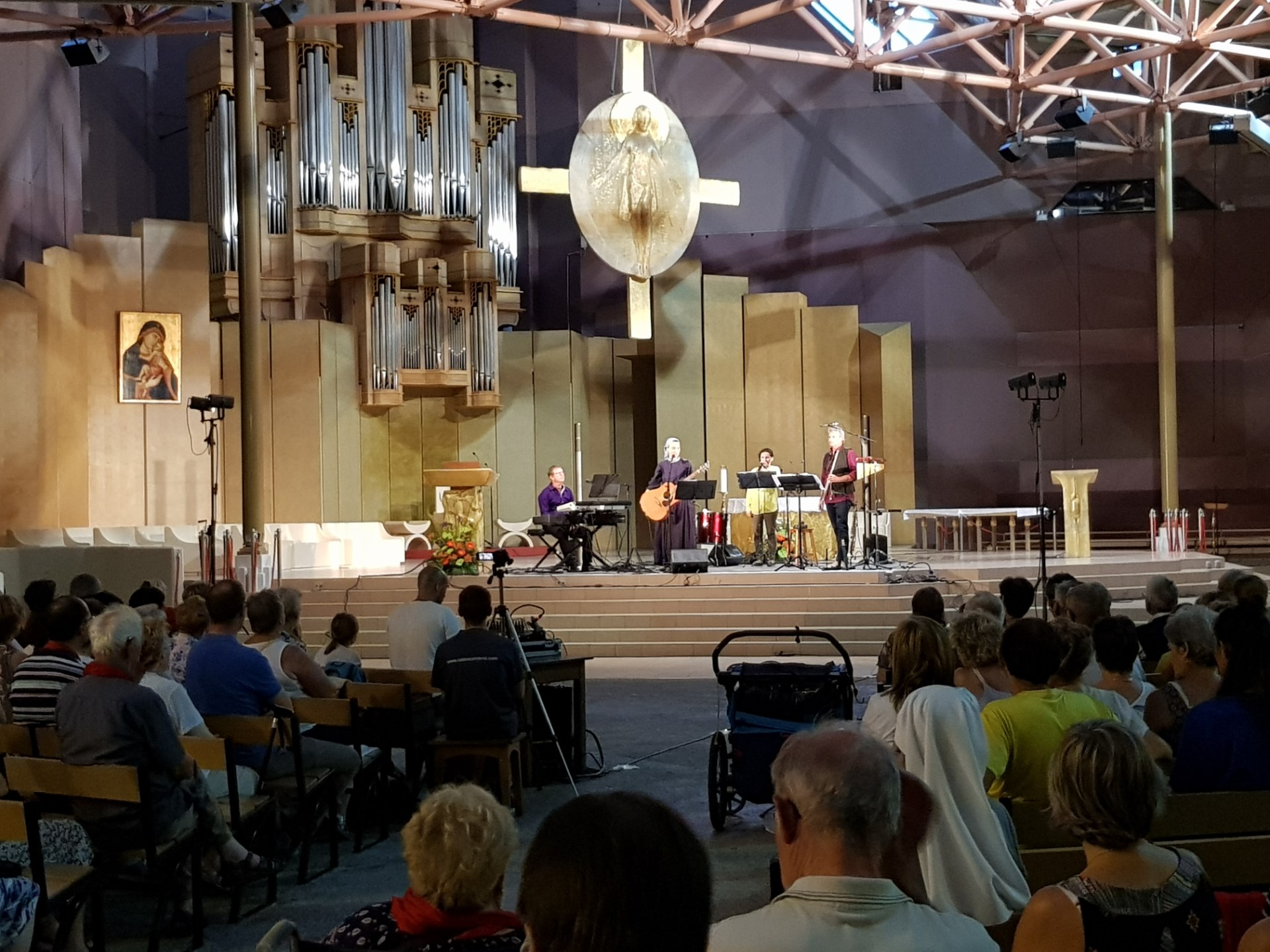 Lourdes 2018 - photos - Recital Soeur Agathe (1)