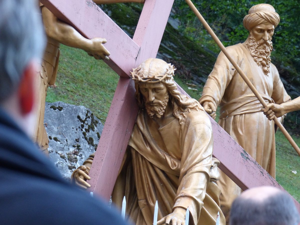 Lourdes2015_chemin-croix 6