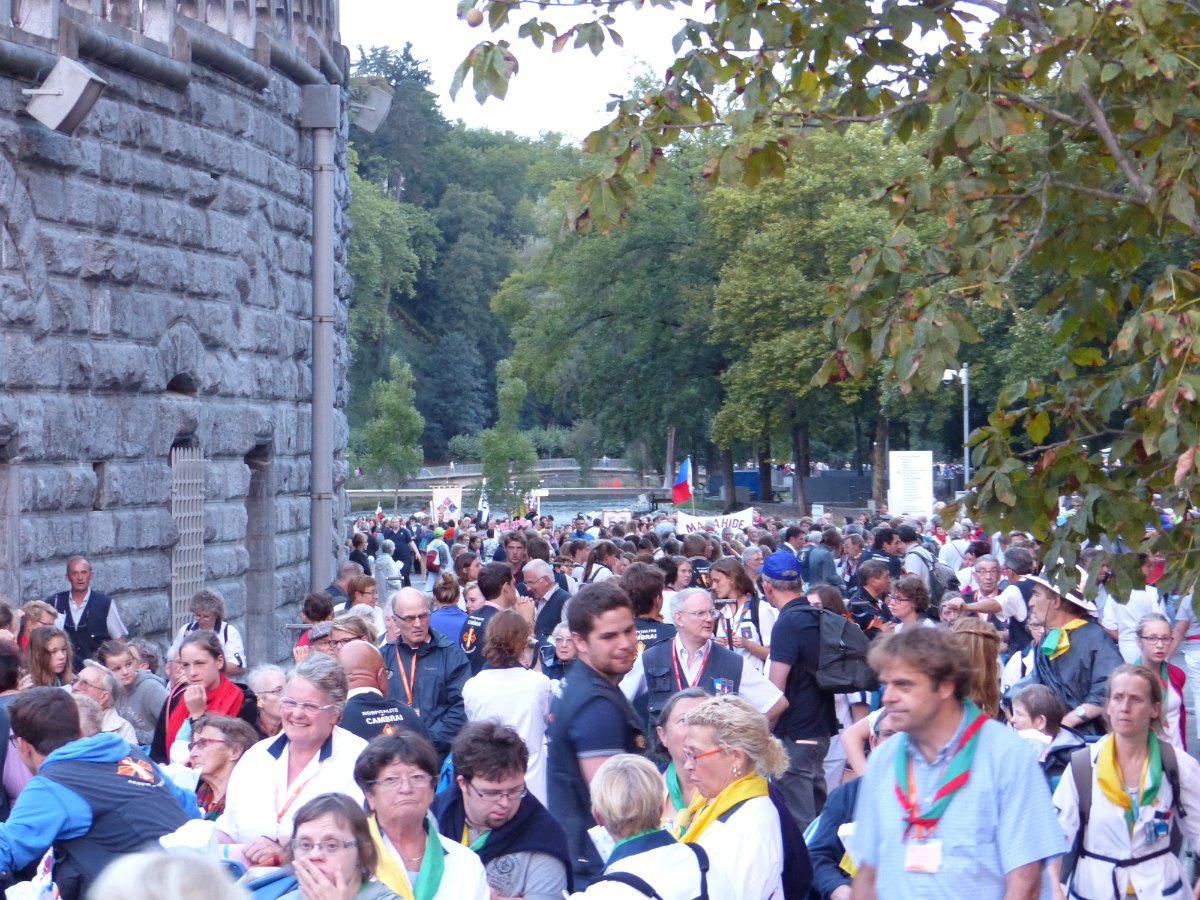 Lourdes2015_procession-mariale 9