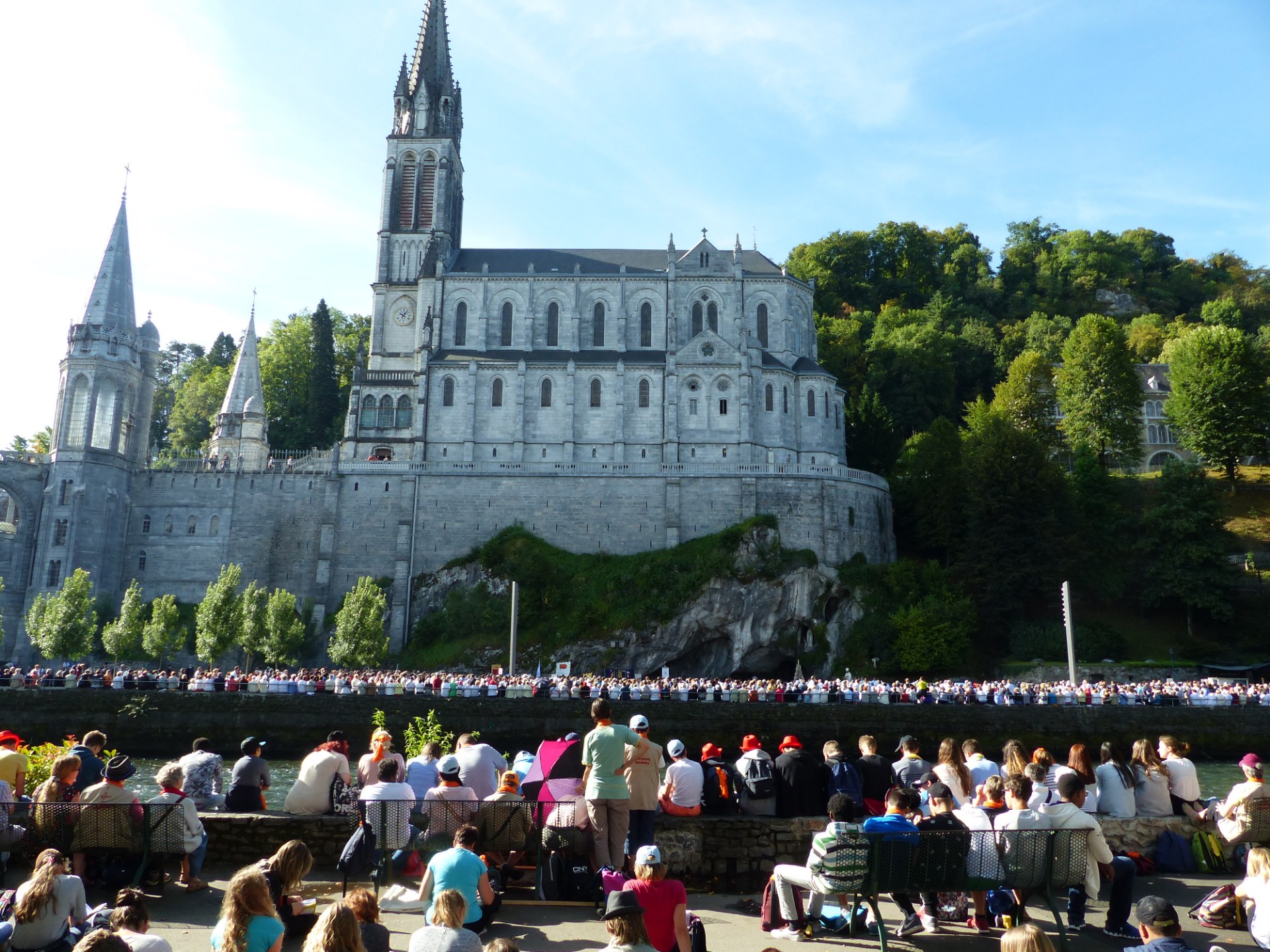 Lourdes2016_02_messegrotte 19