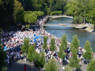 Lourdes2016_02_messegrotte 23