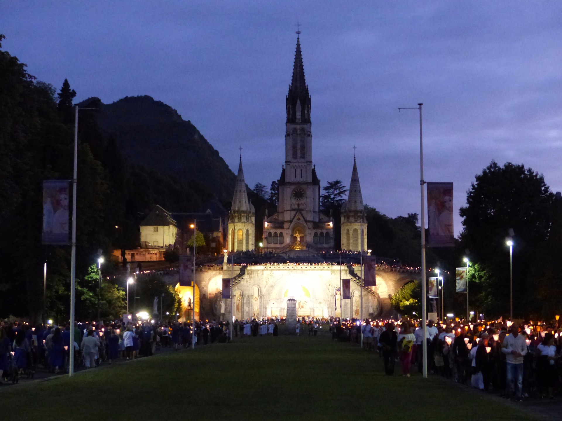Lourdes2016_04_procession mariale 7
