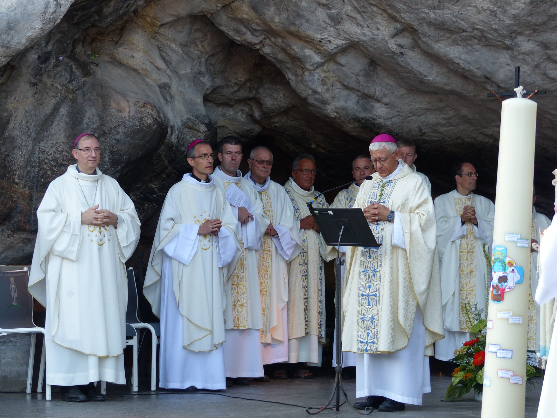 Lourdes2018-photos messe grotte (34)