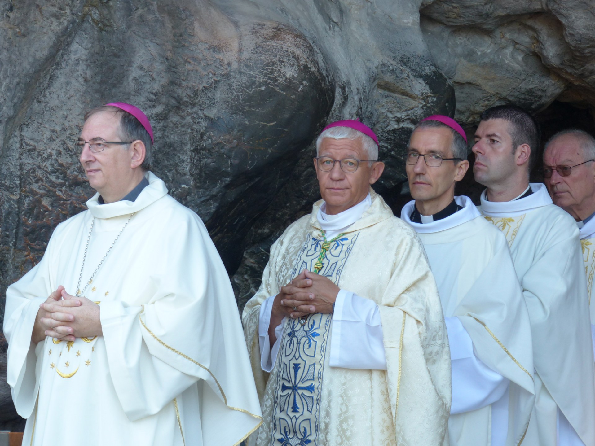 Lourdes2018-photos messe grotte (40)