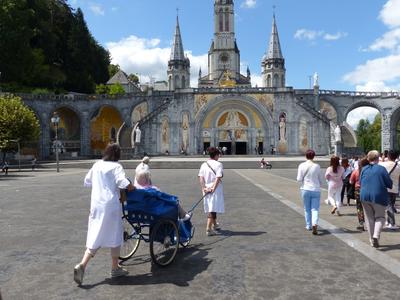 Lourdes2018-photos passage grotte (1)