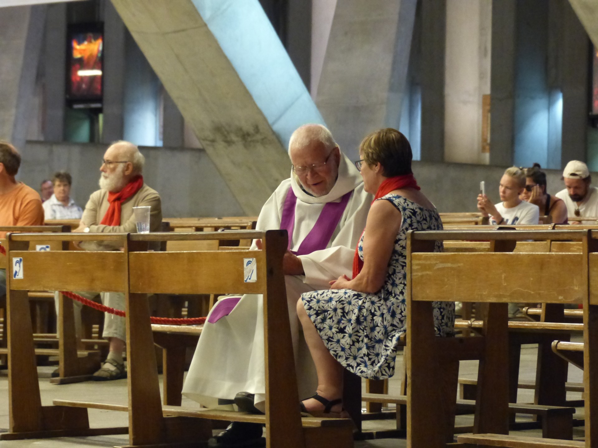 Lourdes2018-photos Sacrmt reconciliation (31)