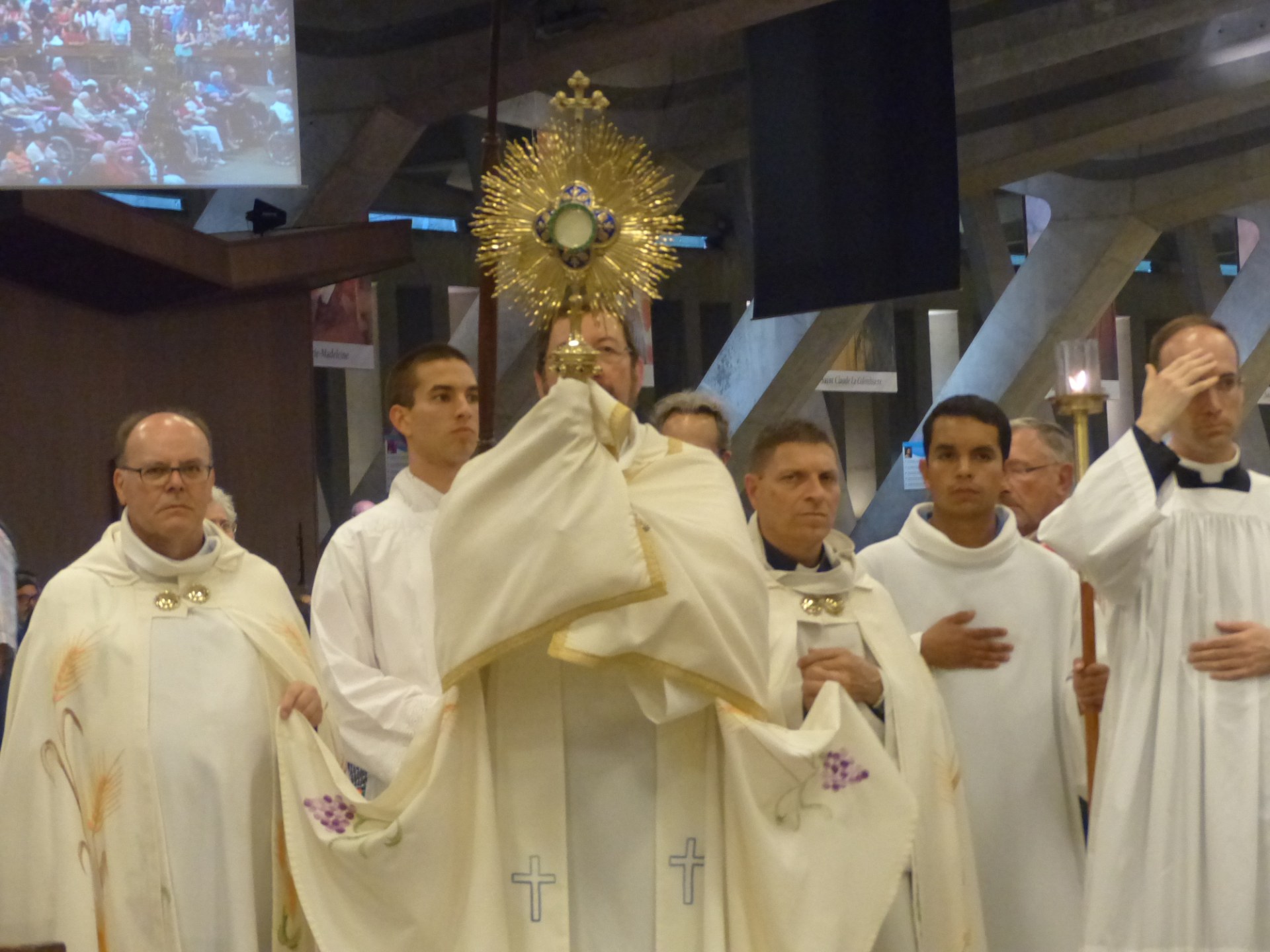 Lourdes2018-photos Saint-Sacrement (91)