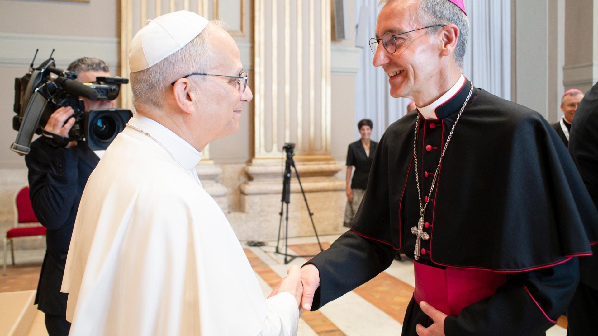 MgrDollmann&PapeLeonXIV_creditphoto_VaticanMedia