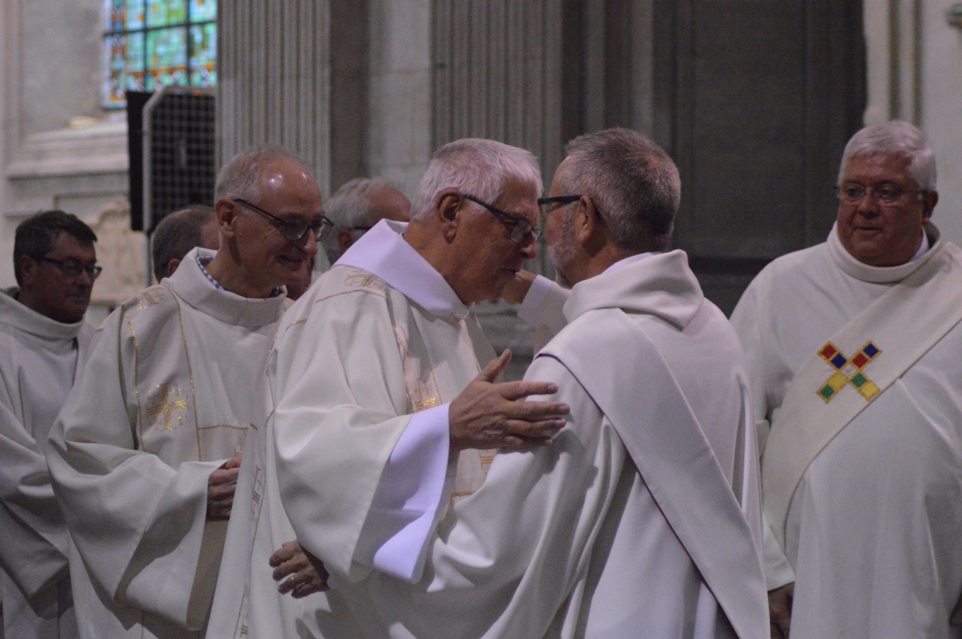 ordinations diaconales (permanent) 77