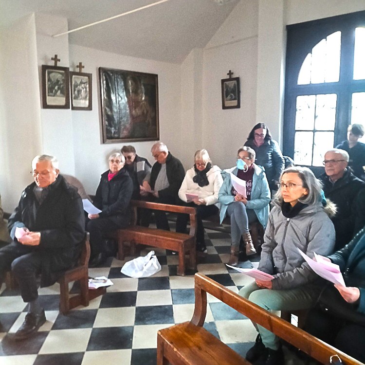 ouverture de la Neuvaine a ND de  Lourdes dans la