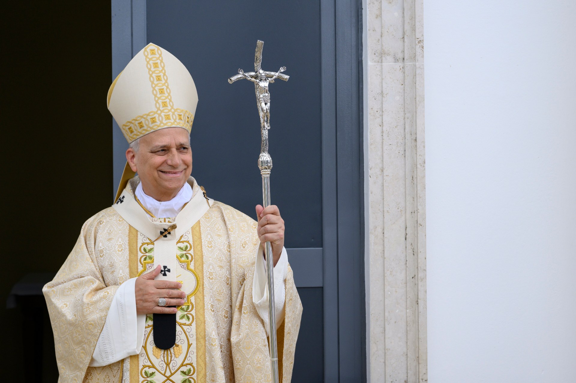 Pape-HABITS_cVatican Media-22254_22042026