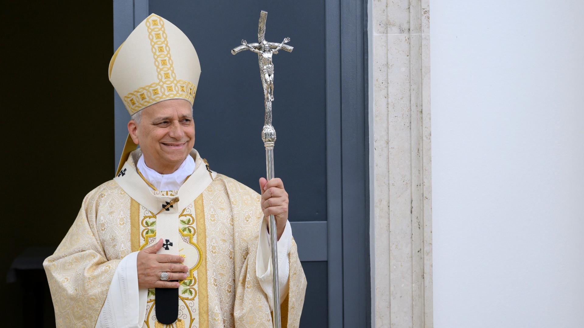Pape-HABITS_cVatican Media-22254_22042026