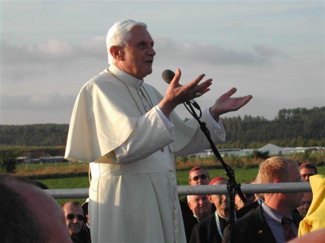 Le pape photographié par Mgr Garnier