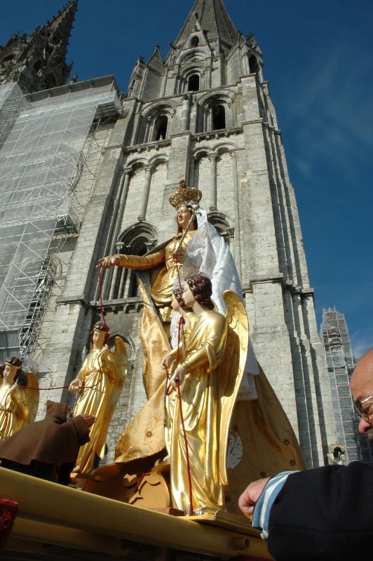 Parvis de Chartres 1