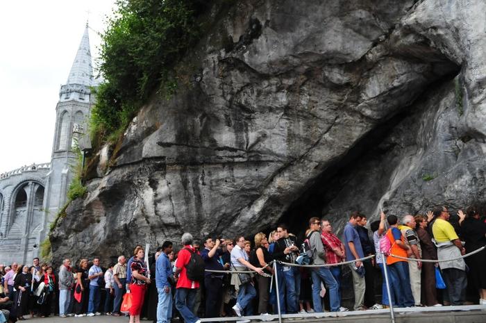Passage à la grotte