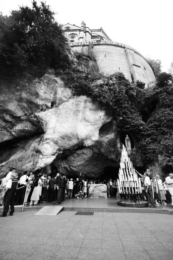 Passage à la grotte