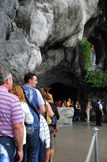 Passage à la grotte